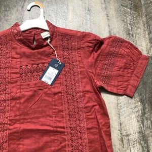 Universal Thread Small Puff Short Sleeve Women’s Shirt